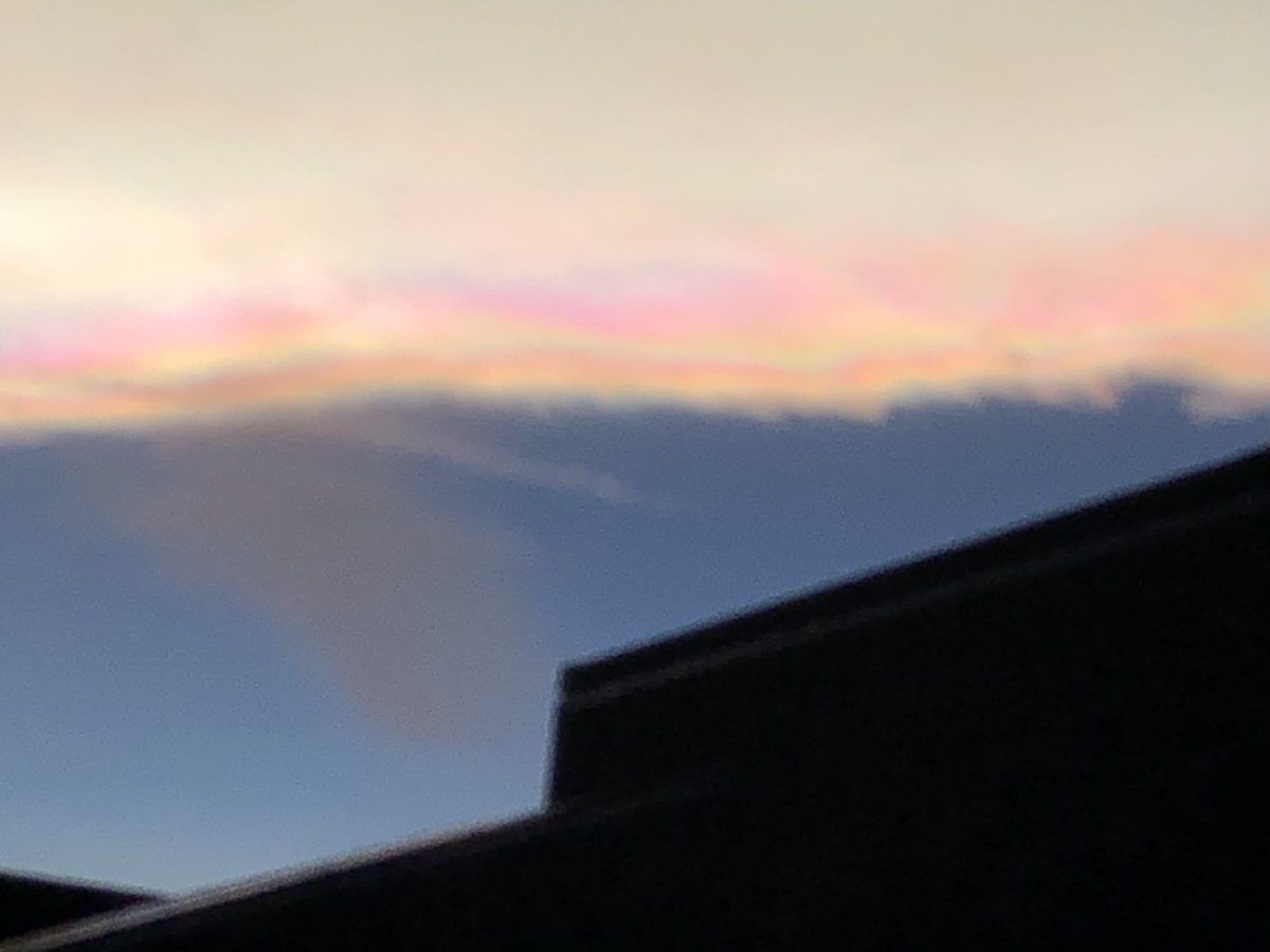 Rare Nacreous clouds over #Waltham #Lincolnshire on Christmas Eve #RainbowClouds #Weather