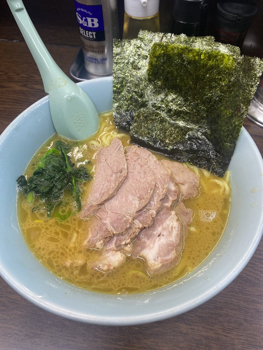 あとち tweet media