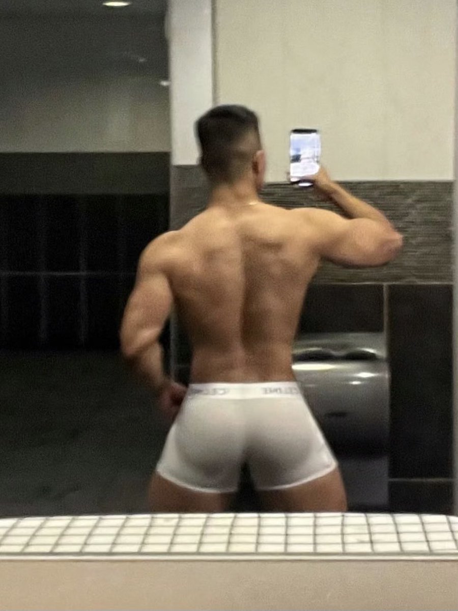 晴—in太原 tweet media