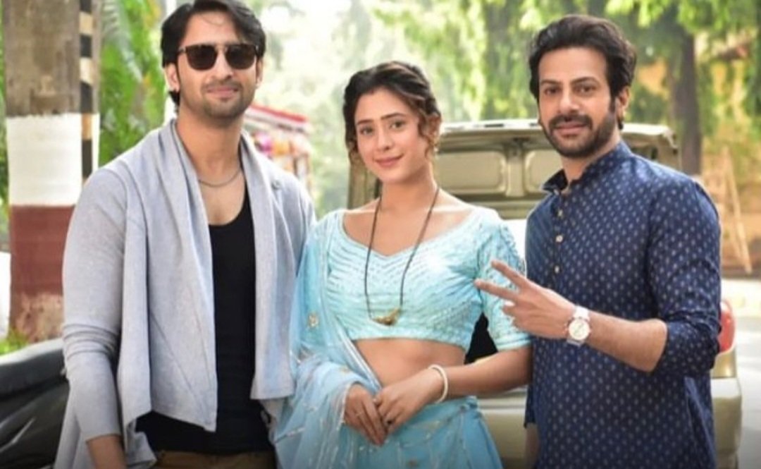 Them too❤️
#ShaheerSheikh #HibaNawab 
#AparnaDixit #KaranveerMehra 
#WohToHaiAlbelaa