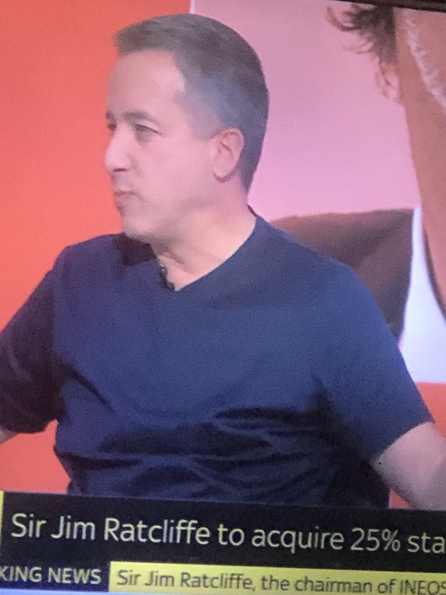 ch80s's tweet image. Sky sports News, truly have idiot. He talks utter shit and all he can do is slag United off and sky are wondering why people are fucking them off way pay for tv and listen to a dickhead like this