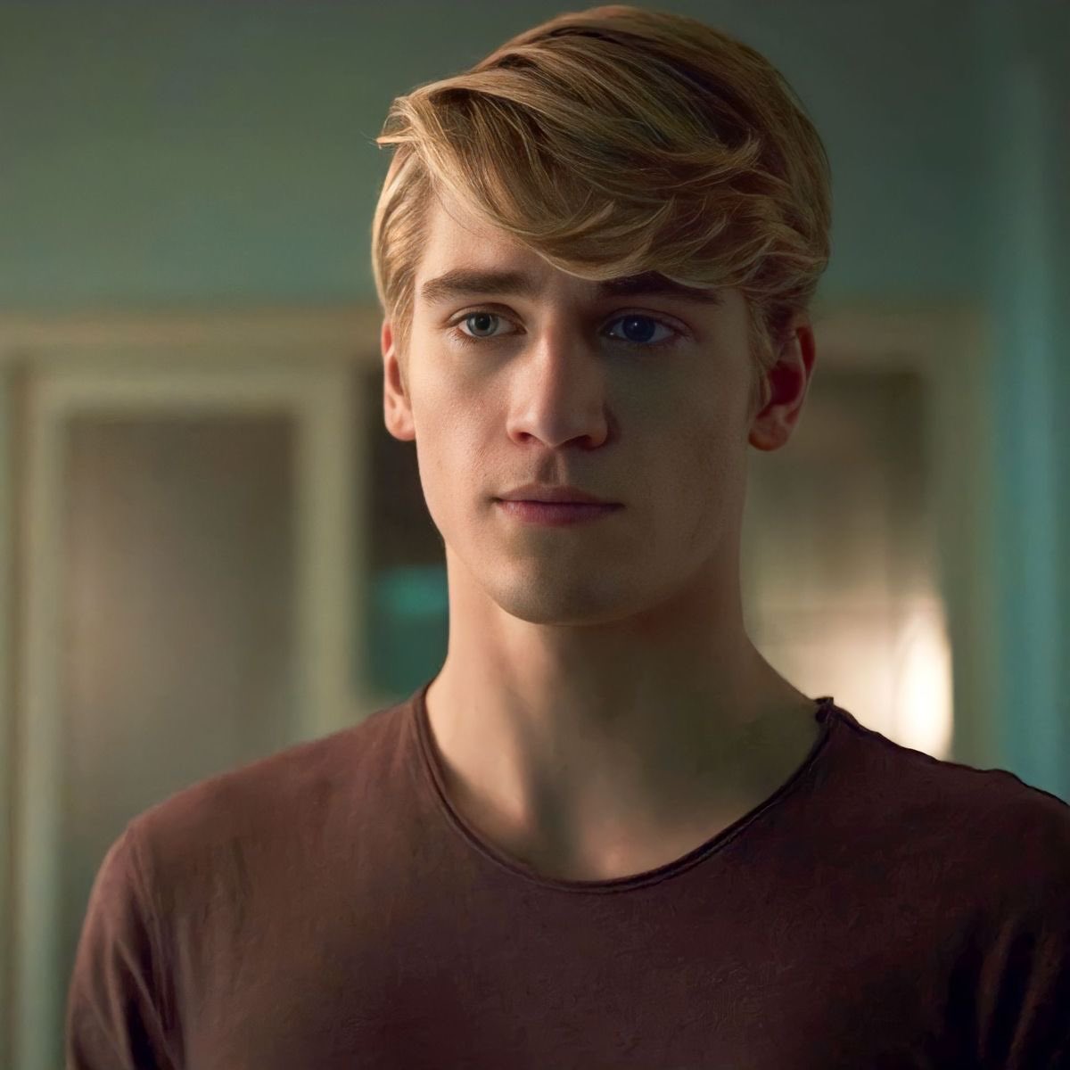 𝐭𝒆𝒅 𝐭𝒐𝒏𝒌𝒔. (@caelumsidcreum) on Twitter photo 