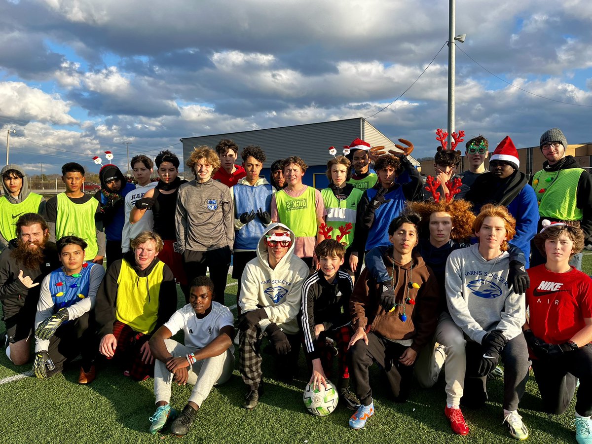 khsboys_soccer's tweet photo. Merry Christmas ๐ & Happy Holidays from the @khsboys_soccer team & Coach Gallaher! โฝ๏ธ๐๐๐ฆซ
@karnsbeavers @athleticskarns @karnssports
#KarnsHighSchool #Karnssoccer #SoccerLife #GoBeavs #DamStrong #Christmas #SpreadTheHolidayMagic https://t.co/8bFmRYgCRT