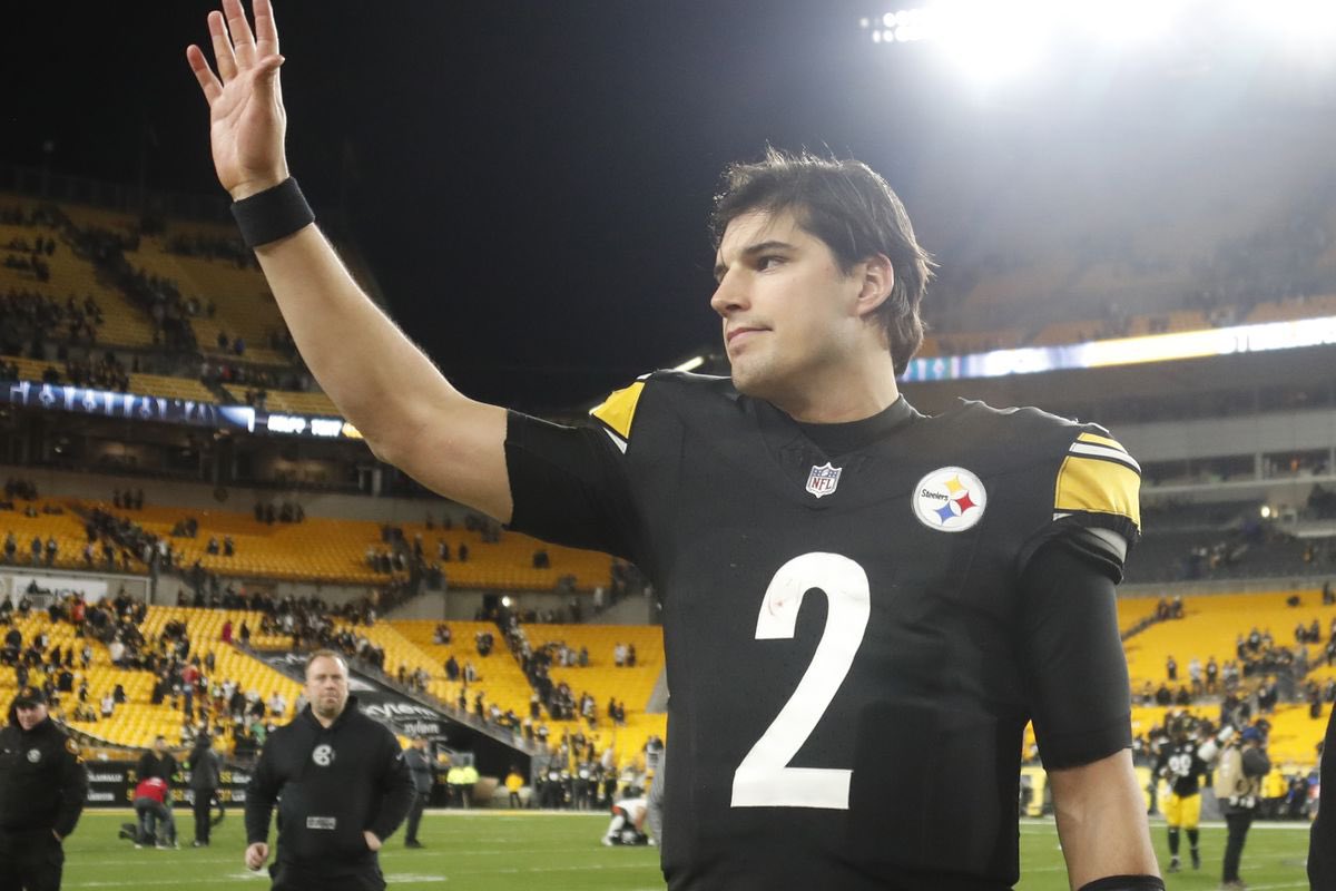 If Kenny is fully healthy who should start next week  ?

Like For Mason Rudolph
Retweet for Kenny Pickett

#Steelers