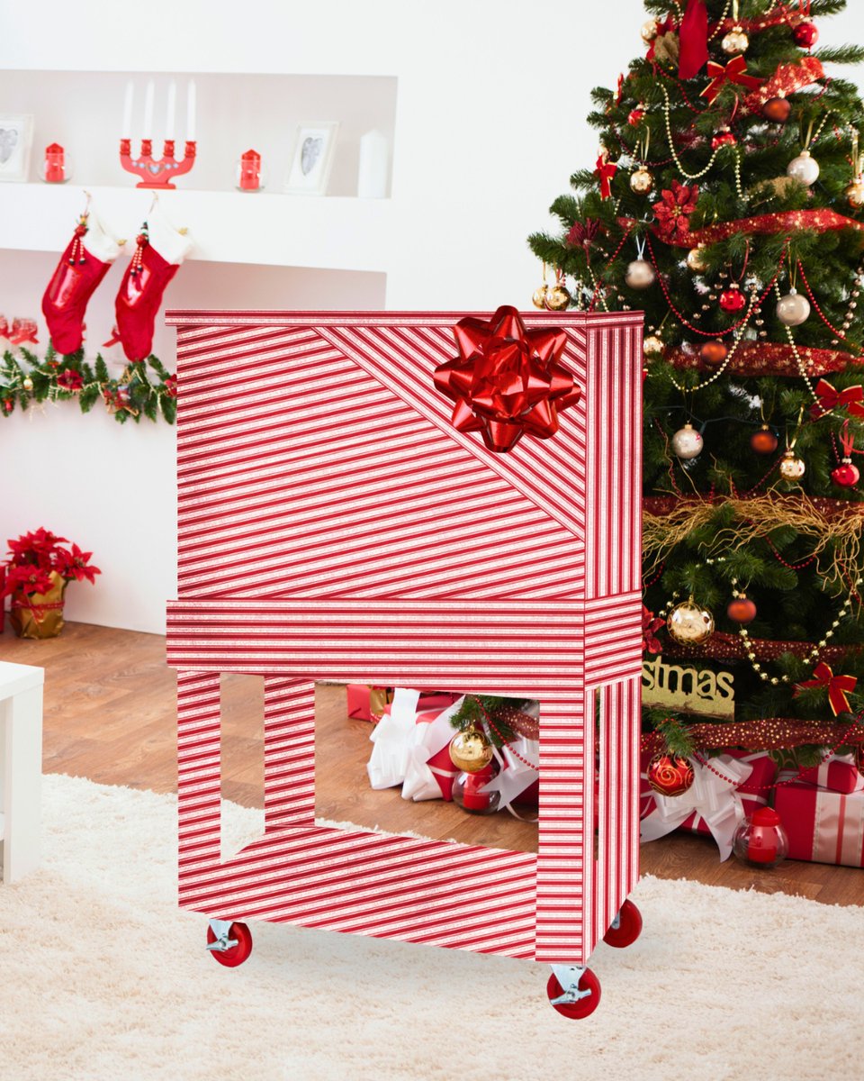 AmericanRangeUS's tweet photo. The gift that keeps on baking! 🎁🍰 Can you guess which American Range equipment is hiding under the tree? 🎄 Share your guesses in the comments below! https://t.co/a7DFjFOCCu