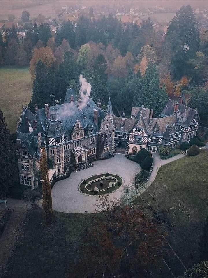 ArchiTechlove's tweet photo. Schloss Rauischholzhausen, Germany 🇩🇪 https://t.co/zKbDeUCAtO