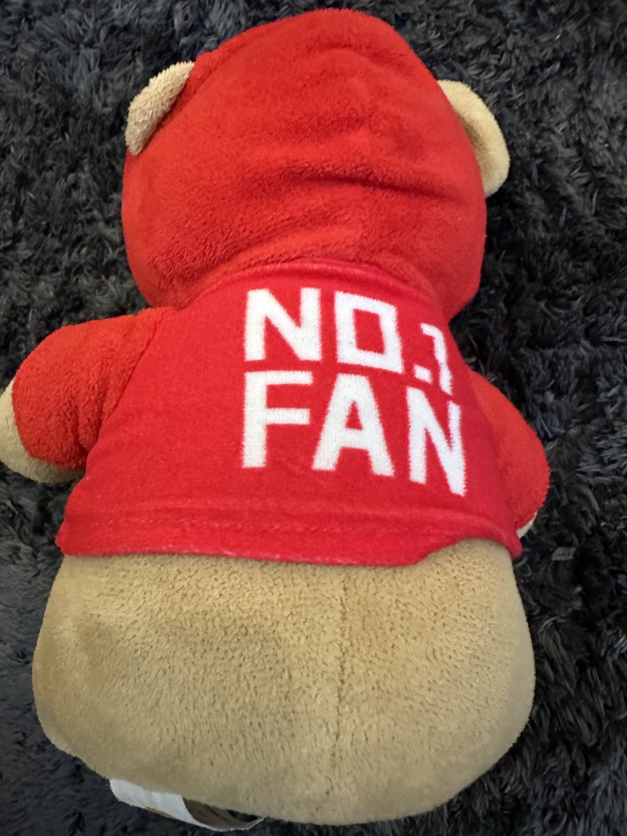 petershodeinde's tweet photo. Dear Sir Jim Ratcliffe @INEOS 

I am writing as a passionate fan of @ManUtd, a club which holds a special place in the hearts of many, including myself. I welcome you to the theatres of dreams, and I pray that your arrival will bring a sense of hope to this sinking ship. https://t.co/VSrMCR0GwV