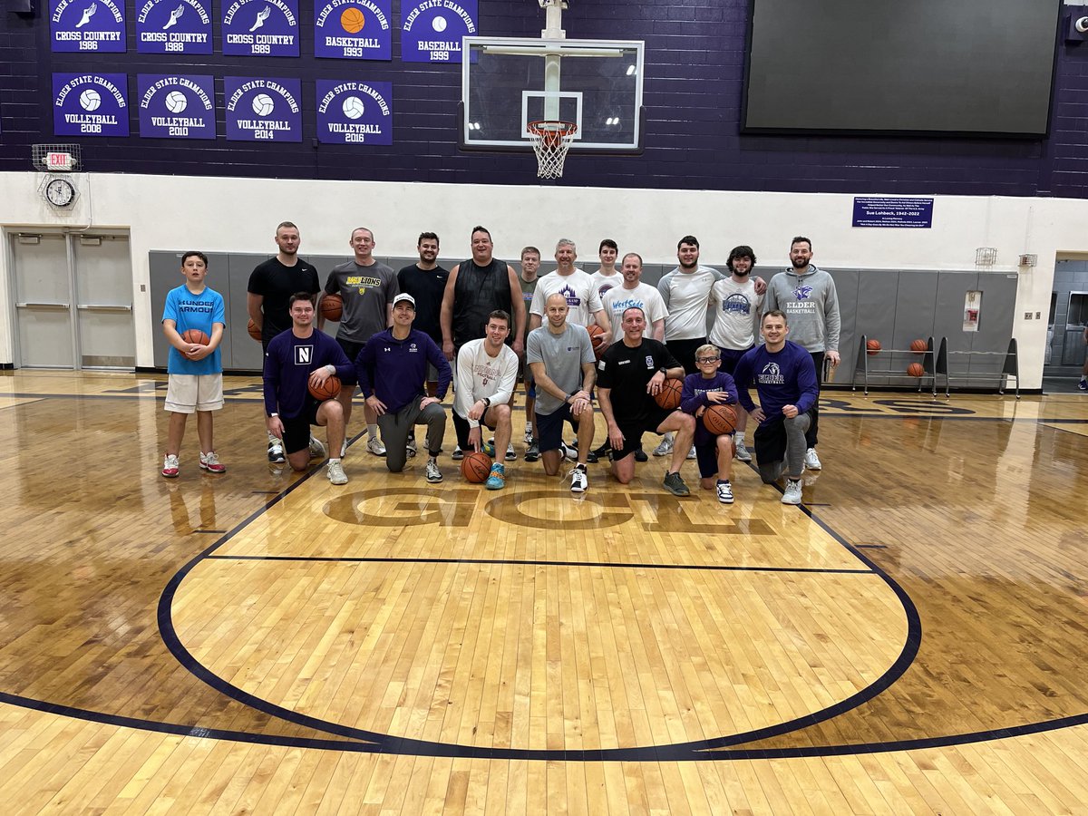 Great time with great guys at annual #elderbasketball Christmas Eve open gym. We might be a step slower but the motion offense looks as good as ever. Merry Christmas to everyone! ⁦<a href="/ElderBasketball/">Elder Basketball</a>⁩