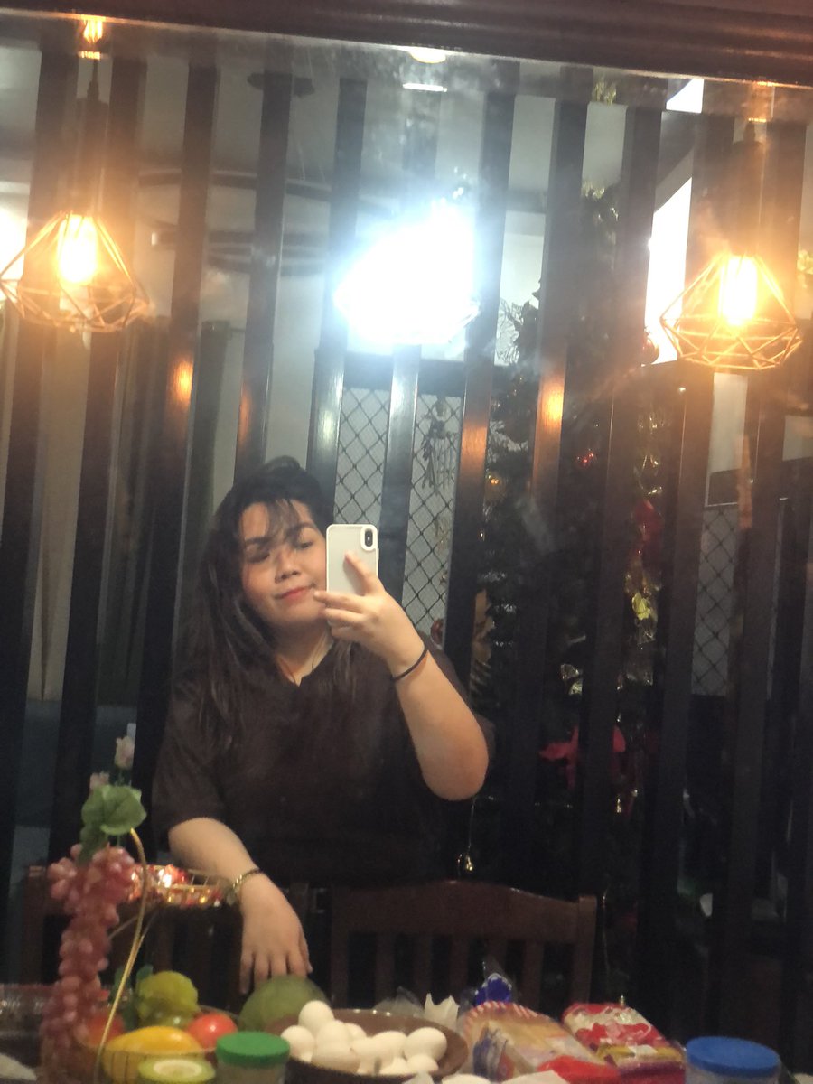 _jenkrizza's tweet photo. Merry Christmas 🎄 ✨ https://t.co/nNKnnKdtJz
