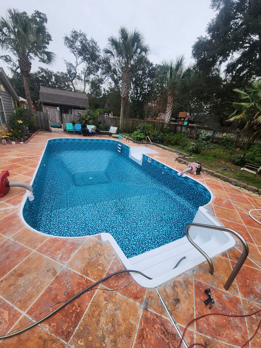 TaraPoolLife's tweet photo. Enchanting transformations! Bill's Pools LLC has worked their magic, bringing this pool back to life. Our Enchanted liner is stunning and looks like real tile. Find more images on our Pinterest: https://t.co/HXDrRNCLfh https://t.co/3W3Pd3Lr7l