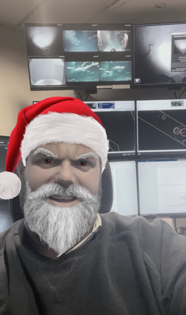 MidgleyBruce's tweet photo. Merry Christmas Everyone 🎅🏻 https://t.co/ftxwjQIz7r