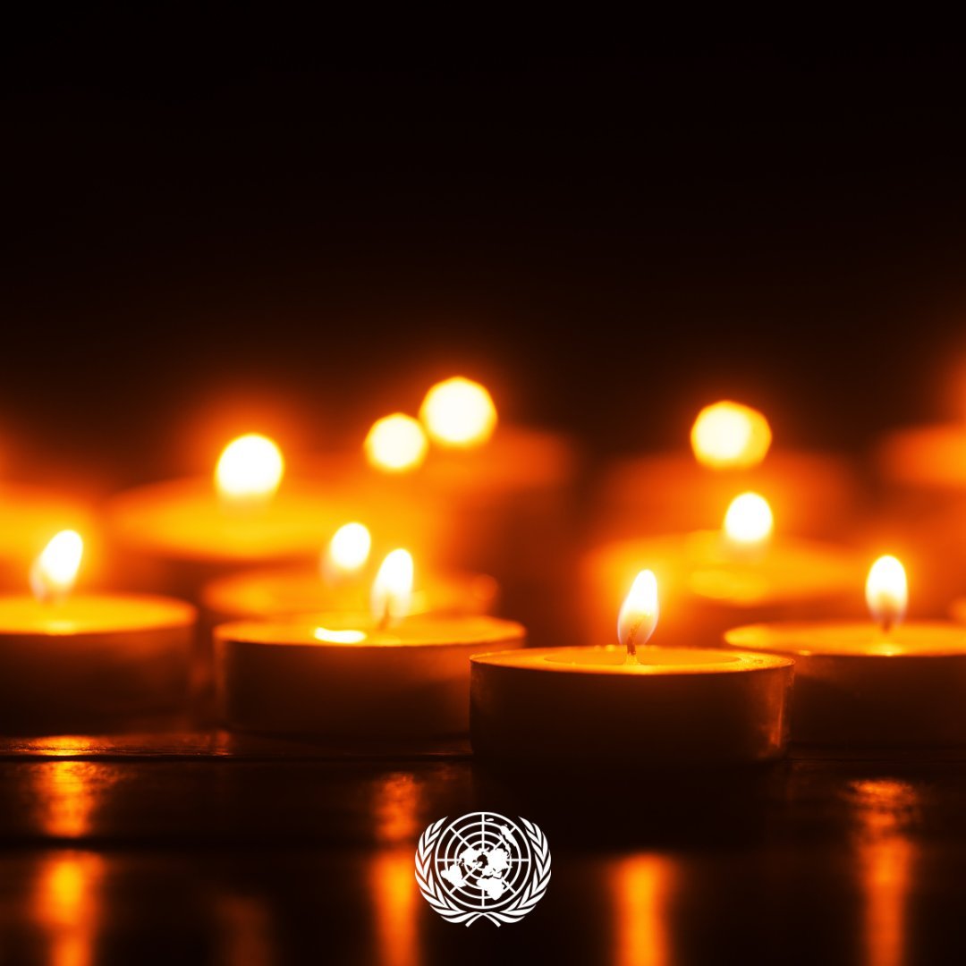 #Christmas is a moment for compassion &amp; reflection.

All of us can draw inspiration from this season, and bring more empathy &amp; solidarity into the world.

My best wishes to everyone celebrating.