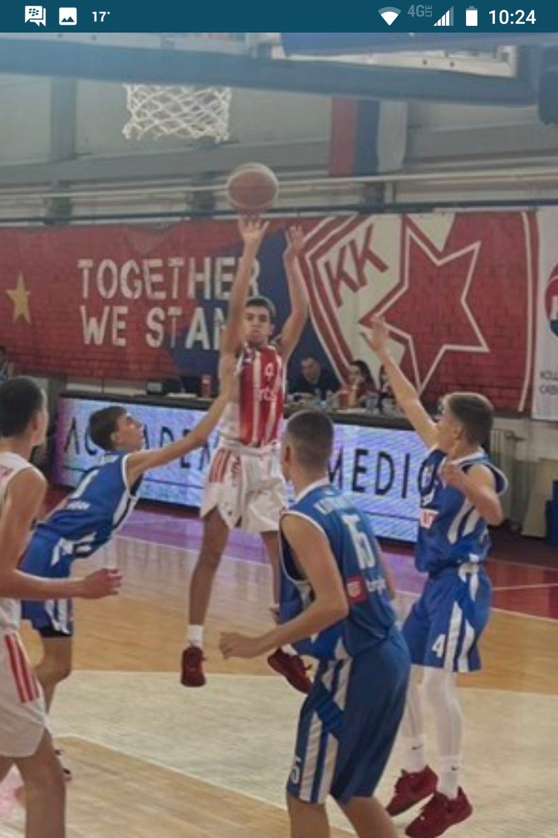 En dia de hoy nacio mi Hijo IVAN RAKOCEVIC En Txagoritxu de Vitoria!!! A ver si un dia lleva camiseta de club!!! <a href="/Baskonia/">Baskonia</a> <a href="/baskonistascom/">baskonistas.com</a> <a href="/indarbaskonia86/">Indar Baskonia 1986</a> <a href="/baskonistasLeza/">Baskonistas de Leza</a>