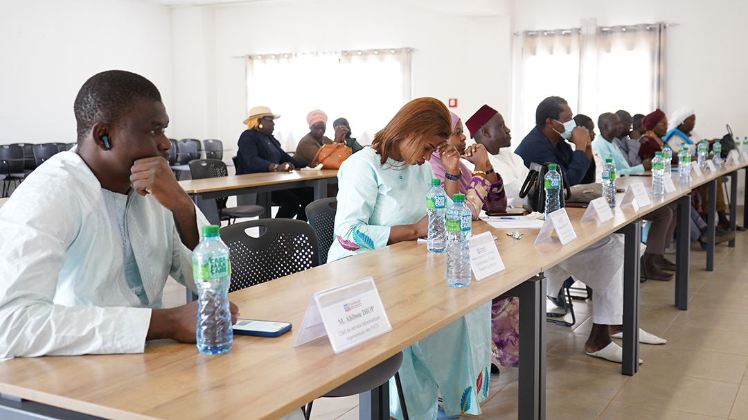MahtarMbow's tweet photo. ers une collaboration gagnant-gagnant : L'UAM ET LES COLLECTIVITES LOCALES ENVIRONNANTES UNISSENT LEURS FORCES
Suite : https://t.co/m1R8GARvPQ
#assurancequalite #MESRI #UAM #Universités #kebetu #crous #infoetudiant #campussocial #étudiants #Rufique #Yenne #Sangalkam #Bargny https://t.co/u0ZLmAFGfp