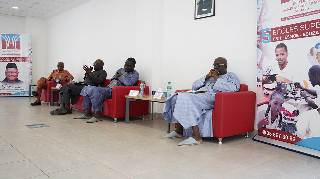 MahtarMbow's tweet photo. ers une collaboration gagnant-gagnant : L'UAM ET LES COLLECTIVITES LOCALES ENVIRONNANTES UNISSENT LEURS FORCES
Suite : https://t.co/m1R8GARvPQ
#assurancequalite #MESRI #UAM #Universités #kebetu #crous #infoetudiant #campussocial #étudiants #Rufique #Yenne #Sangalkam #Bargny https://t.co/u0ZLmAFGfp