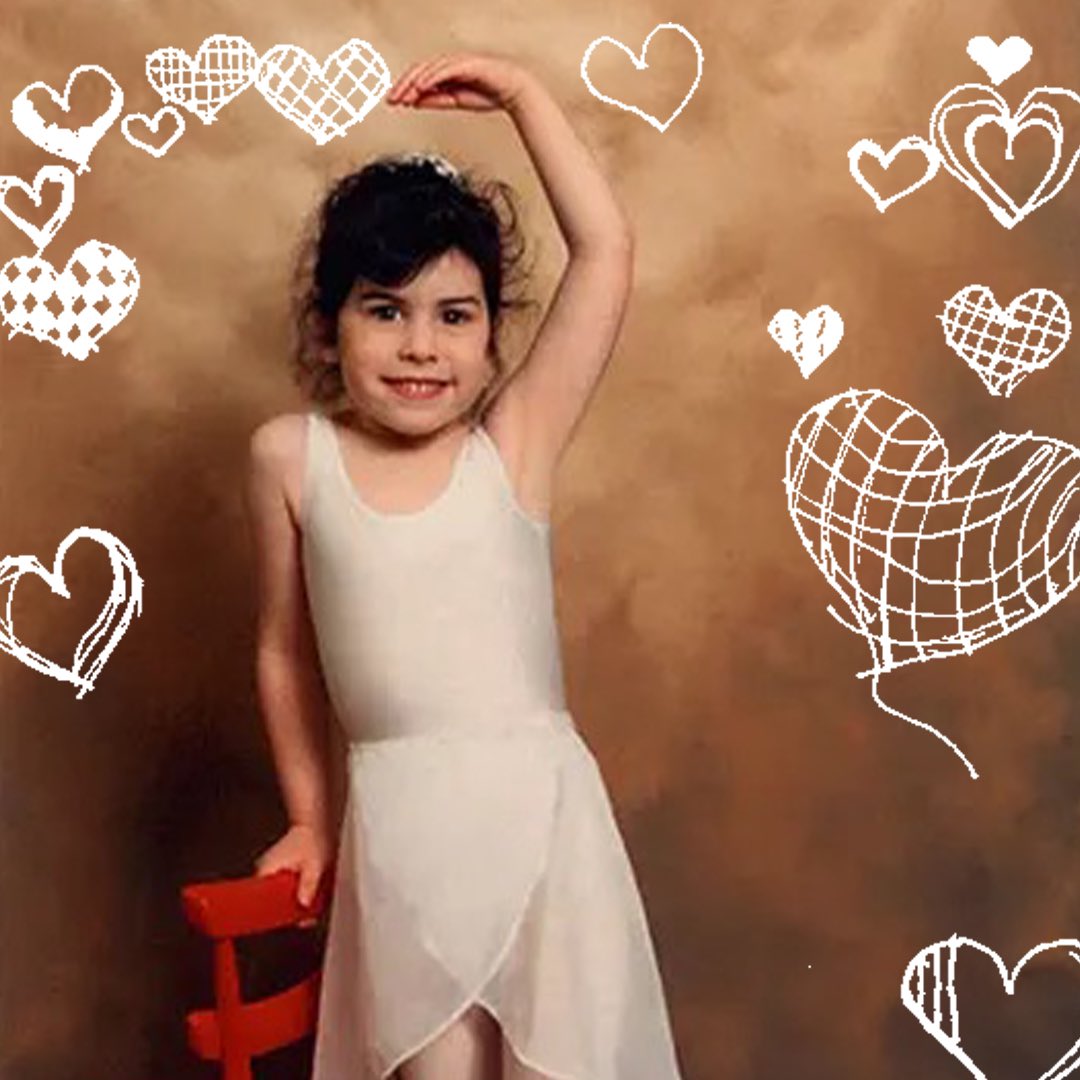 amywinehouse's tweet image. Happy Holidays 🖤