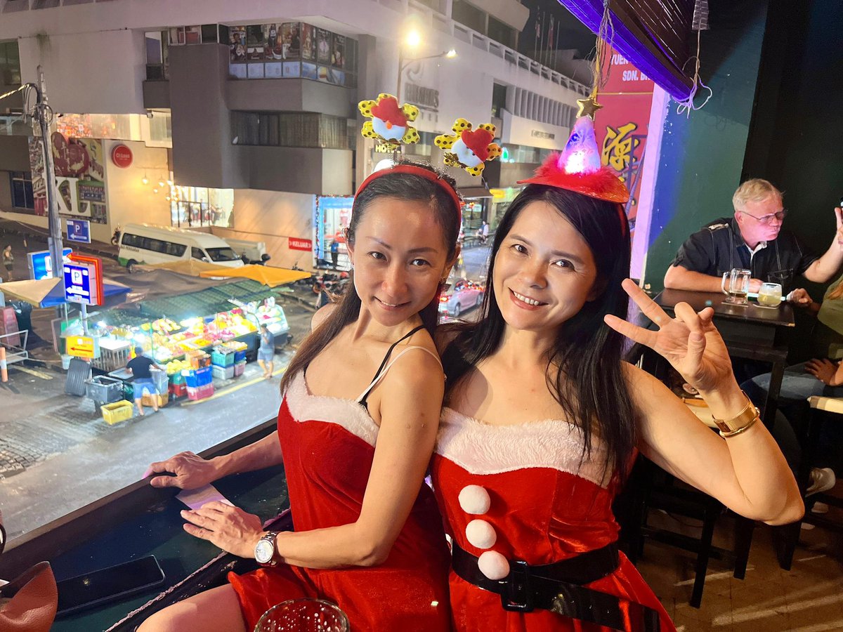 TracyShi8's tweet photo. Merry Christmas https://t.co/5gls5hWsd1