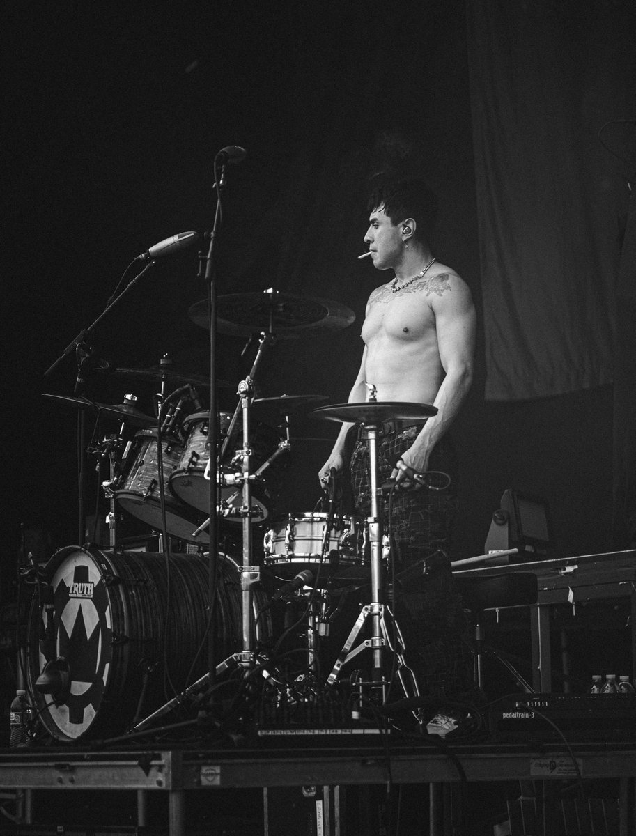 Crown The Empire tweet media