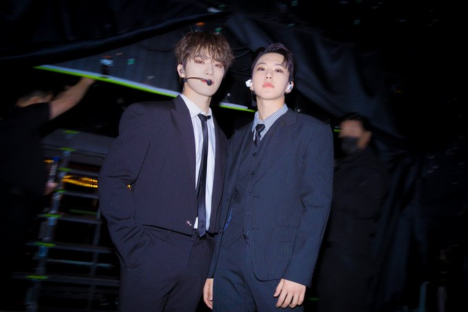 BrasilDino's tweet photo. ✍️WEVERSE POST - 18.12.23
Hoshi postou essa foto com o Dino!
Que peso que tem essa foto minha gente!
Peso do talento dos Main Dancers do SVT!
#DINOn #HOSHI https://t.co/ErACWQOK0J