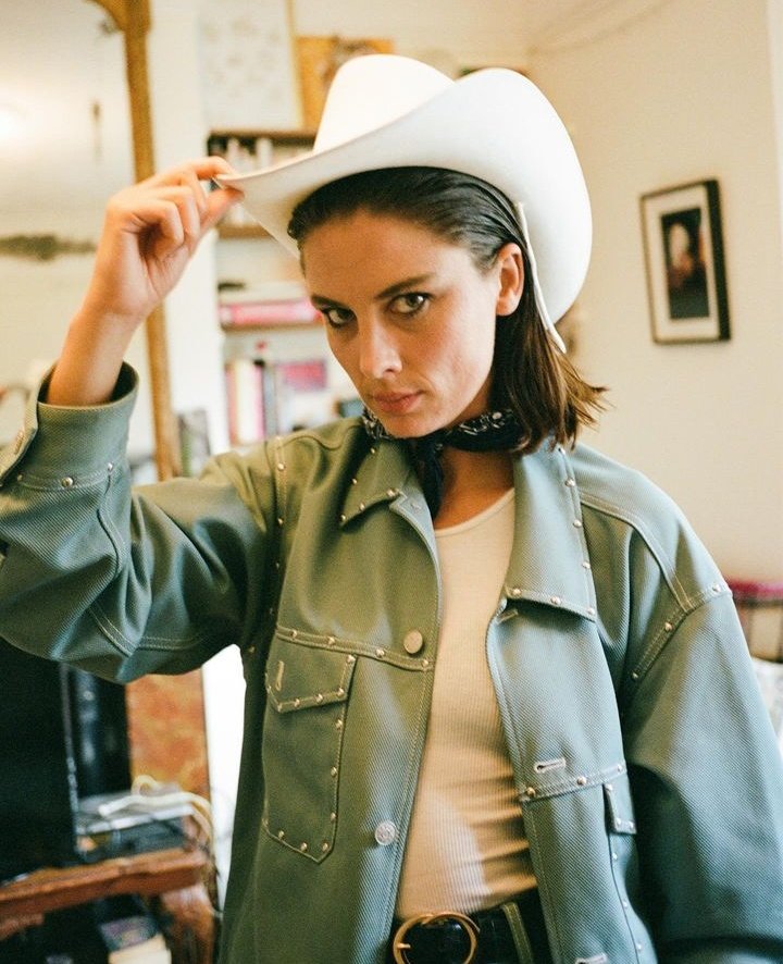 rowselldaily's tweet photo. Ellie Rowsell photographed by Cal McRae https://t.co/suDCtIZrmI