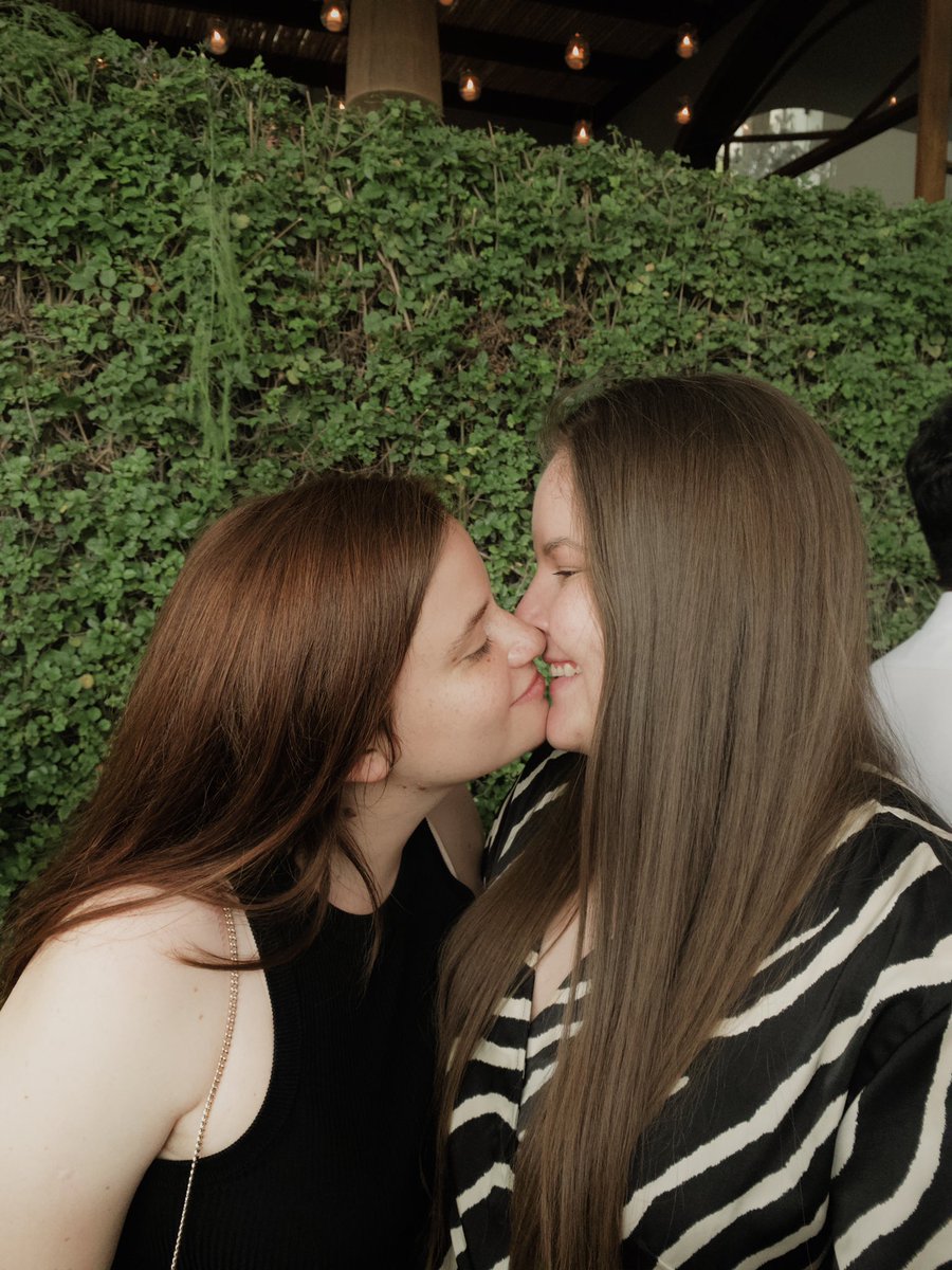 cachejules's tweet photo. te amo mi 🖤 https://t.co/UxTcqhK10z