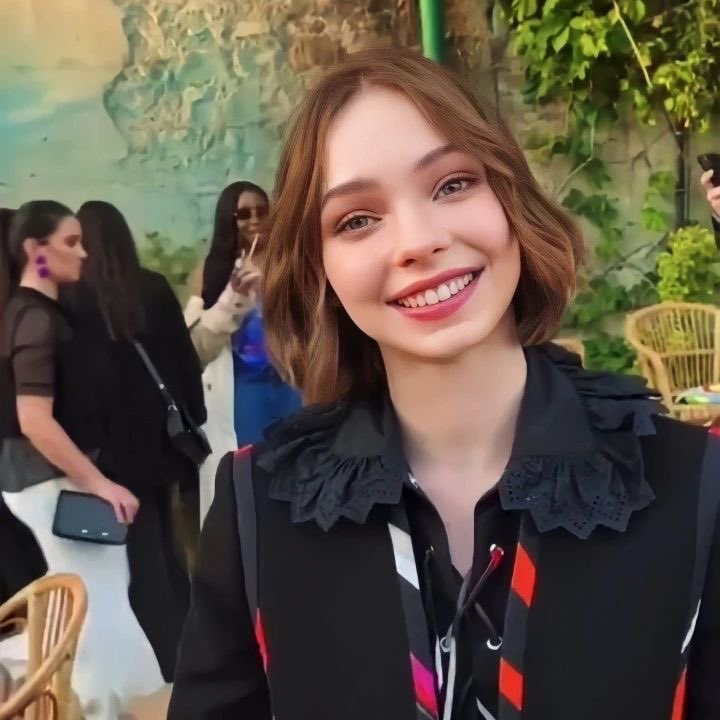 ⠀ 

⠀ ⠀ ⠀ ‘ merry christmas ’ 🎄❤️
⠀ ⠀ ⠀   ขอให้ทุกคนมีความสุขใน
⠀ ⠀ ⠀   เทศกาลนี้นะคะ 🫶🏻

⠀