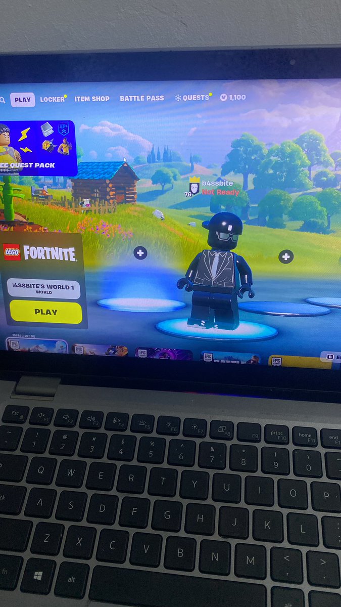 ayubiku's tweet photo. Paket lengkap fortnite https://t.co/pLTwK7O06W