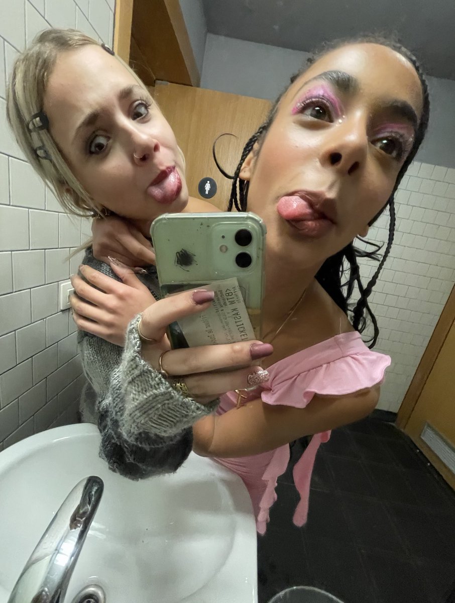 zukmadiq's tweet photo. Nell appreciation post parttt 2!!!!!⭐️ https://t.co/dZsfakNXUT