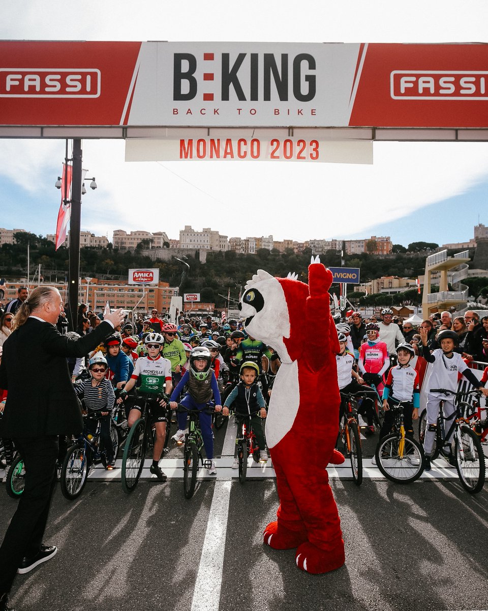 🎄Merry Christmas!!

🎁 A special wish to all the little KIDS RIDE participants and we hope Santa will bring you a new bike to show off next year on our track. 🚲

- ❤️Speedy and BEKING team

#BEKINGisBEKING #bestmoments #BEKING2023 #backtobike