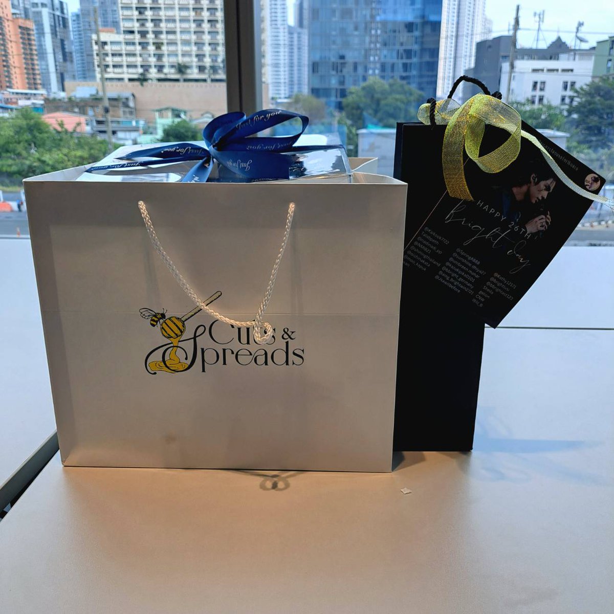 BrightInterfan's tweet photo. Food Support - Day 2
🧀 B Alphabet Cheeseboard
🍾 Bottega Gold (750ml)
Thanks to all donors:
KaiK, TLP, ND, kwan, @NMI821 , @shiningthailand , Sheila, CNW , gelion, mimi, 마이_B, @amg_brightwin2721 , @oishinakata , @Jsawitbefore , mooKP, @SpringA888 , Kathy12171, sunshine.dhiya27, umbreen.mahar , kazukipika0101 , bbright_germany ,
@bbrightast123
#BRIGHTsHomeParty_Day2
#BRIGHTsHomeParty
#BRIGHTENupTheWorld2023
#BrightsAroundTheWorld
#bbrightvc @bbrightvc