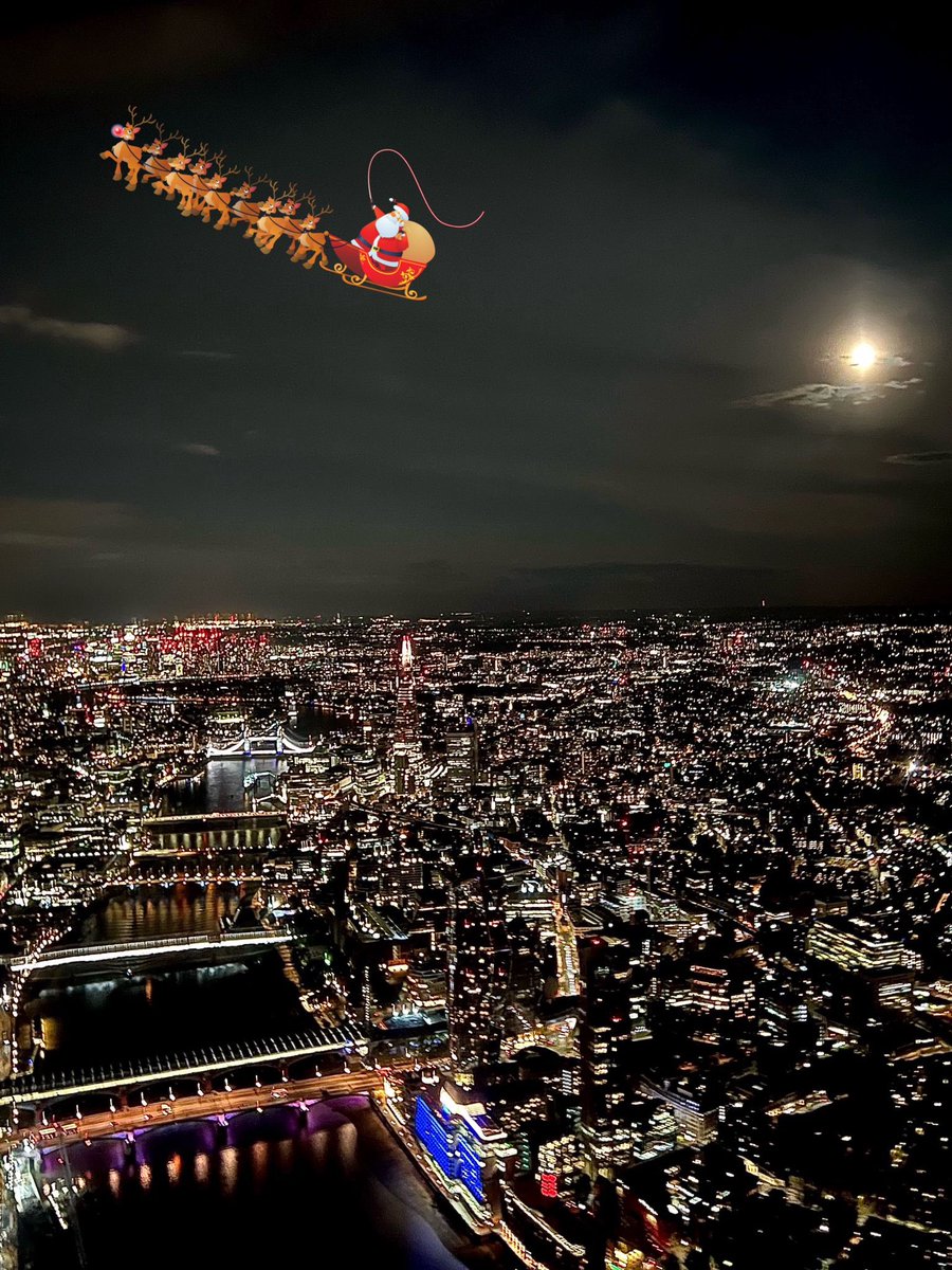 NPASLondon's tweet photo. Make sure you’re all tucked up in bed nice and early tonight….. he’s on his way!! #XmasEve https://t.co/AWgNVI1kIC