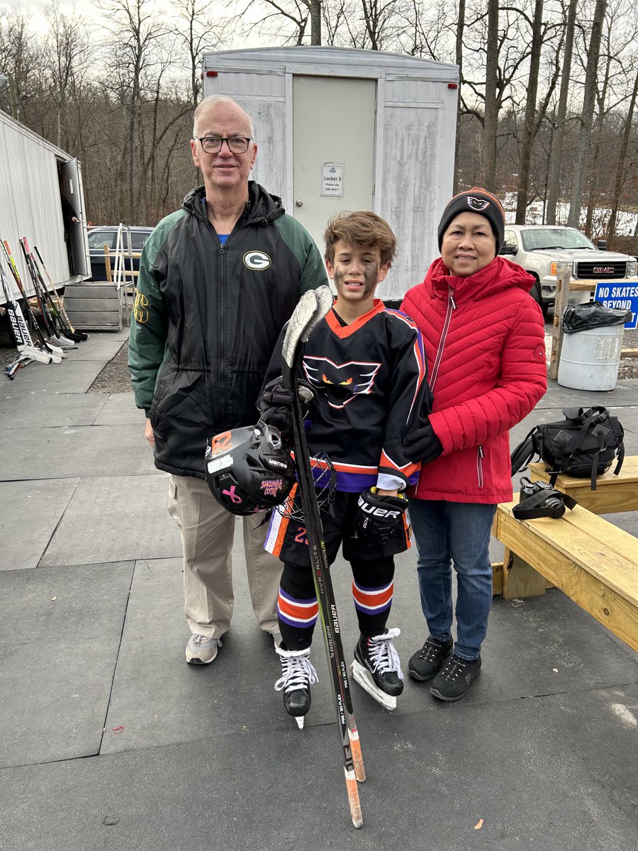 DykstraWyatt's tweet photo. Got to watch our Grandson’s Hockey team play a game outdoors somewhere in PA. What a great place. Has an outdoor rink, you can ski and snow board. Fortunately the temperature was mid 30’s so not too bad. When we get back home, January 3 I will download the pictures and post more. https://t.co/Q7UKHOMfPc