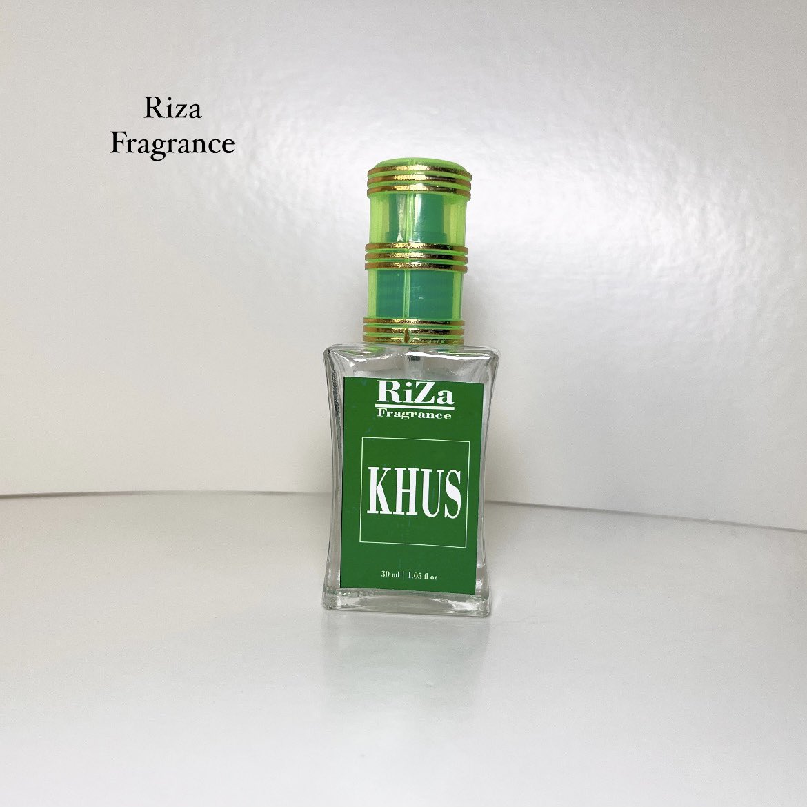 riza_fragrance's tweet photo. Treat yourself to the ultimate sensory experience with Riza Fragrance's Khus Perfume, a fragrance that captivates the senses and transports you to another world. #RizaFragrance #khus #luxuryfragrances #KhusAttar #FragranceLover #PERFUMELOVER #CustomisedPerfume #NewLook https://t.co/NteFIK4N4w
