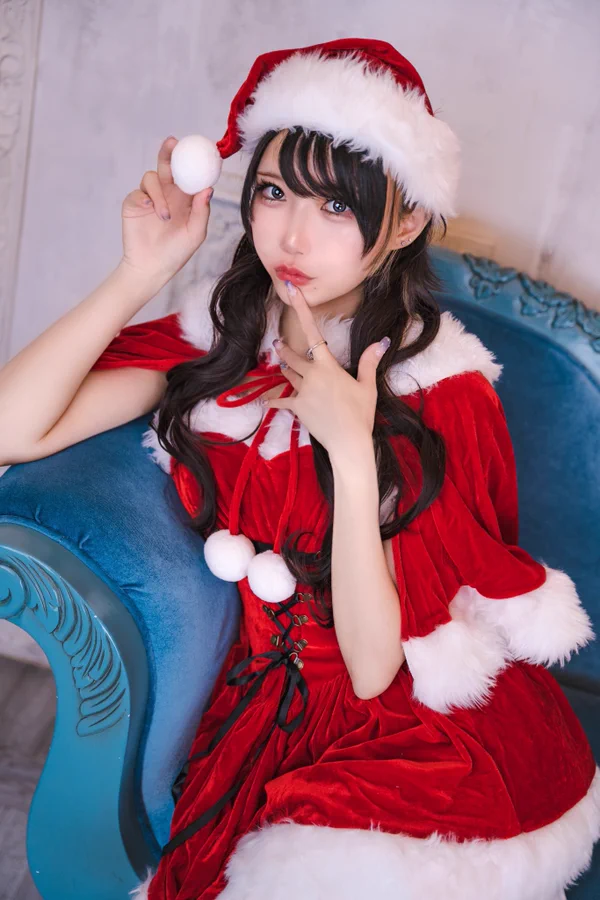 Asian girl Christmas costume