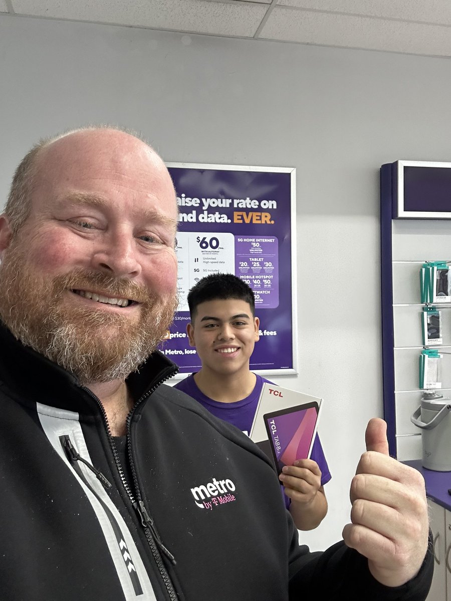 Neil Weir (@nrweir2112) on Twitter photo Santaโs elves made some extra tablets and Mariano in Hazelcrest wants to get them to good homes today. Stop by and inquire about a free tablet today!! #CentralEast #Chicago #NadaYadaYada <a href="/LizMorelos3/">Liz Morelos</a> <a href="/thayesnet/">Terry Hayes</a> <a href="/WinstonAwadzi/">Winston Awadzi</a> ll Santaโs elves made some extra tablets and Mariano in Hazelcrest wants to get them to good homes today. Stop by and inquire about a free tablet today!! #CentralEast #Chicago #NadaYadaYada <a href="/LizMorelos3/">Liz Morelos</a> <a href="/thayesnet/">Terry Hayes</a> <a href="/WinstonAwadzi/">Winston Awadzi</a> ll