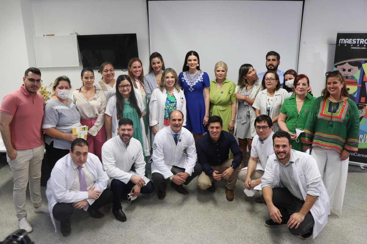 hematologiapy's tweet photo. Cerrando un gran año para Hemato-Oncología en el Paraguay!Felicidades a todos los que colaboraron en este gran paso en beneficio de nuestros pacientes pediátricos!!!🫶🏻🩸🇵🇾
Felicitaciones Prof. Dra. Angélica Samudio @Angelicasamudi7 y Equipo👏🏻
@nadiaferreirat
@renacipy
#UNAPY https://t.co/2jLfNBQ5XP