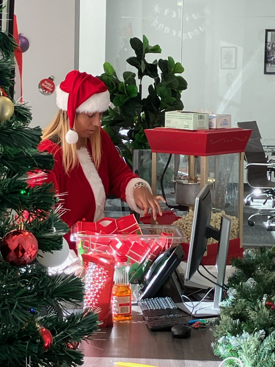 samaritanny's tweet photo. Santa's helpers held a Holiday Party for the clients and staff of our #VeteransPrograms in #Queens and #Manhattan. The special occasion brought together our 43rd Street and Ed Thompson #Veterans Programs for a day of fun, fellowship and good cheer. #HappyHolidays! https://t.co/zkrmNELwSa
