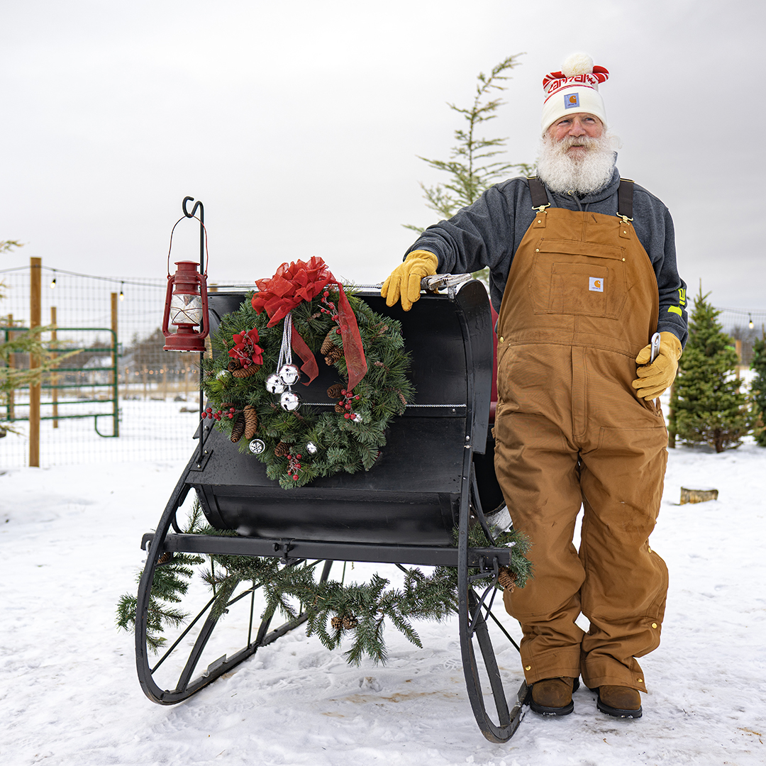 Ready to sleigh today. #MerryChristmas from #Carhartt 🎄