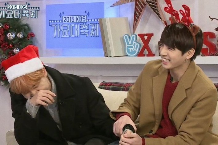 hourly jikook 🐥♥︎🐰 tweet media