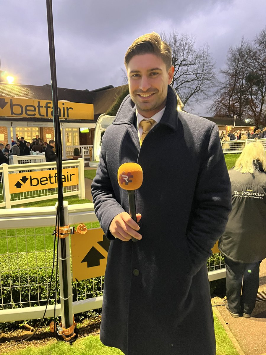Raceday_RTV's tweet image. King George 🐎

We will see you on Boxing Day at @kemptonparkrace 

Where Frankie &amp;amp; Ella will be roaming with the Orange Mic 🎤 

Have a wonderful Christmas everyone 

@FrankieFoster3_ | @EllaMcNeill__ 

@RacingTV 

#Raceday