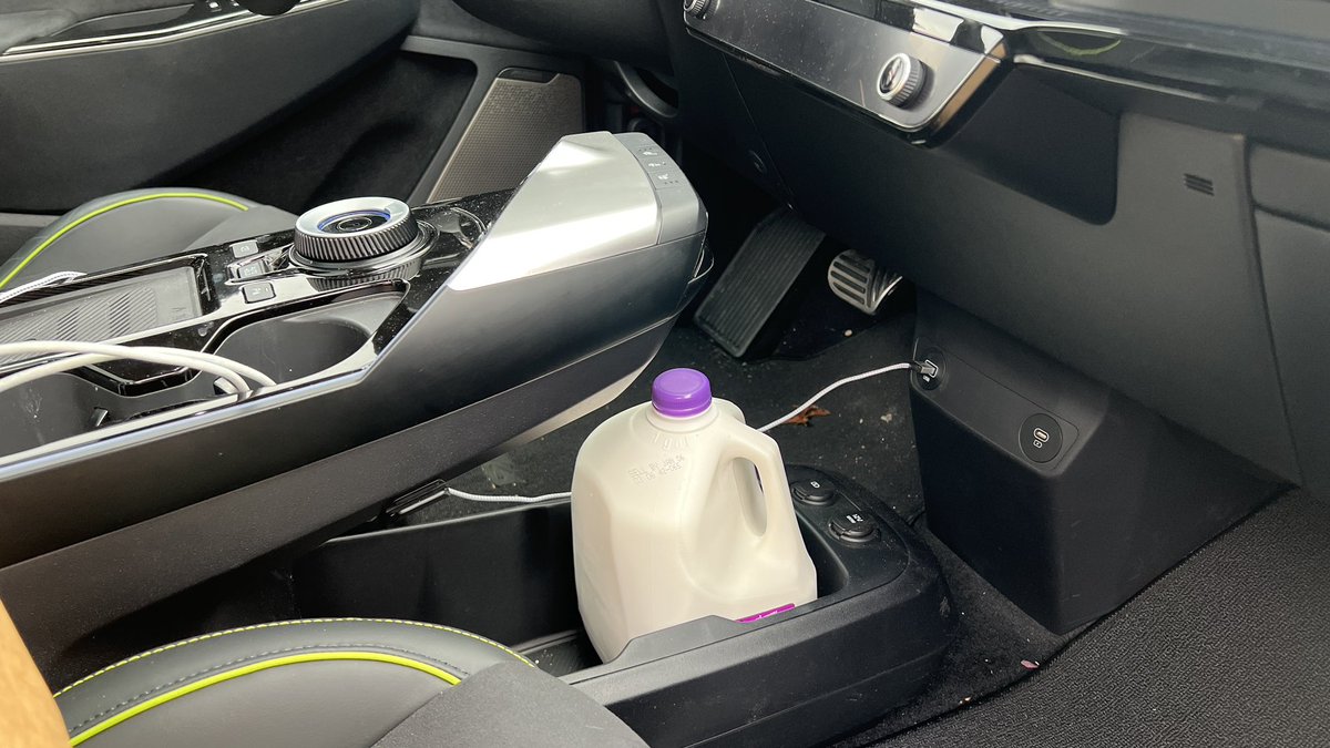 MWGregCarloss's tweet photo. Yeah our @MotorWeek long term EV6 GT has Drift Mode but I’m gonna get waaaay more use out of Milk Mode. https://t.co/l3JIq40ksg