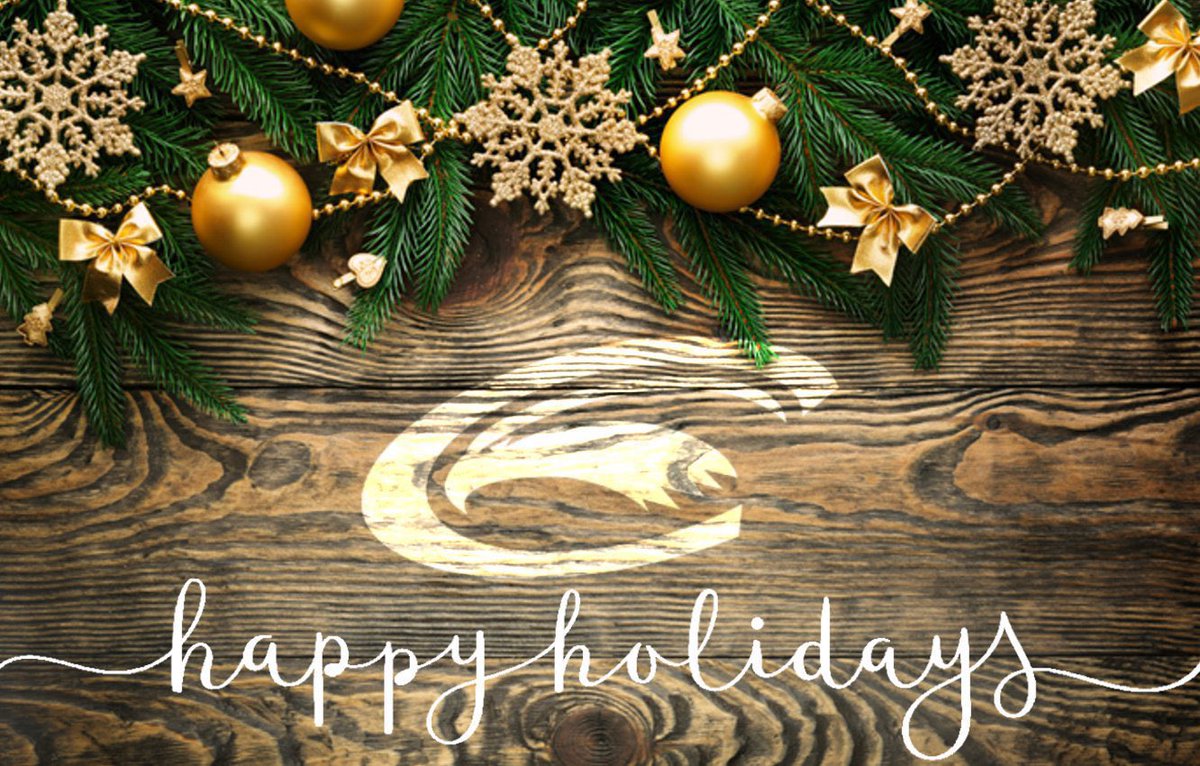 Wishing everyone a safe and happy holiday season! 

#WingsUp 🦅