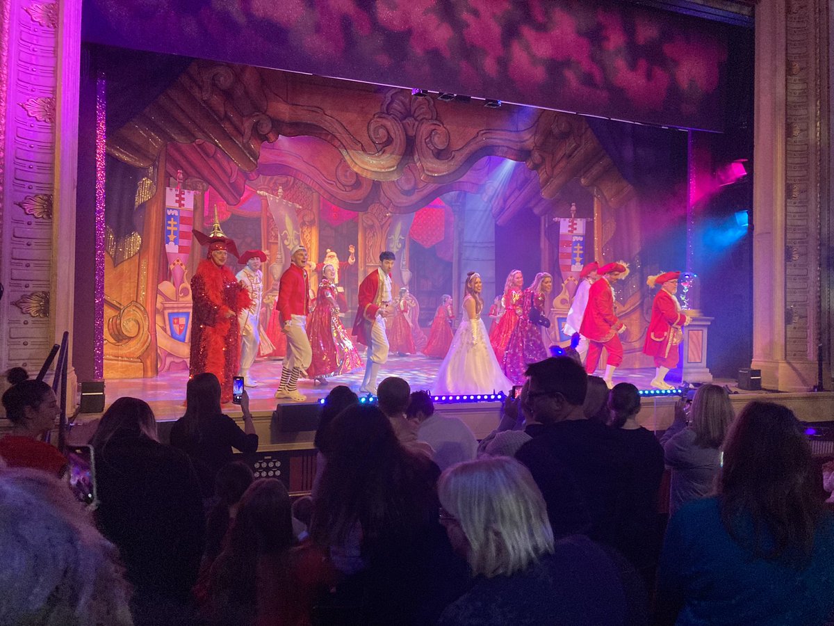 PaulMAshley's tweet photo. An amazing show at @bridspa today. Christmas panto has become a tradition for us now on the 24th December. Thanks @marklonsdale #bridspa https://t.co/UlMKYaFqdP