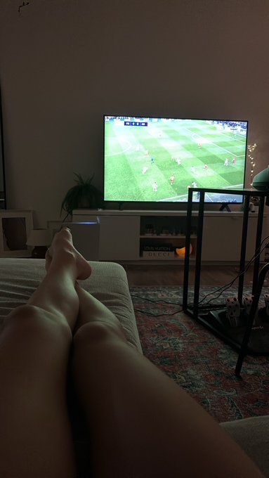 Bu sıkıcı mactan sonra cok güzel bi indirim yaptim bari gel beni izle ? https://t.co/R5EHd6B8fr