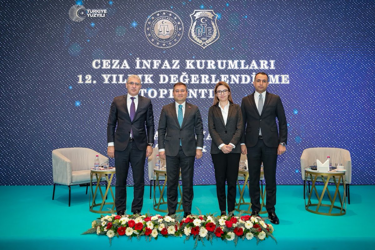 ctekurumsal's tweet photo. Antalya'da devam eden değerlendirme toplantısında, 'Cumhuriyetimizin İkinci Yüzyılında Türk Ceza İnfaz Sistemi' konulu panel düzenlendi.

Genel Müdürümüz @YavuzEnis'in moderatör olduğu panelde, ceza infaz sisteminin geçmişi, bugünü ve geleceği konuşuldu. https://t.co/77DdKBtOTw