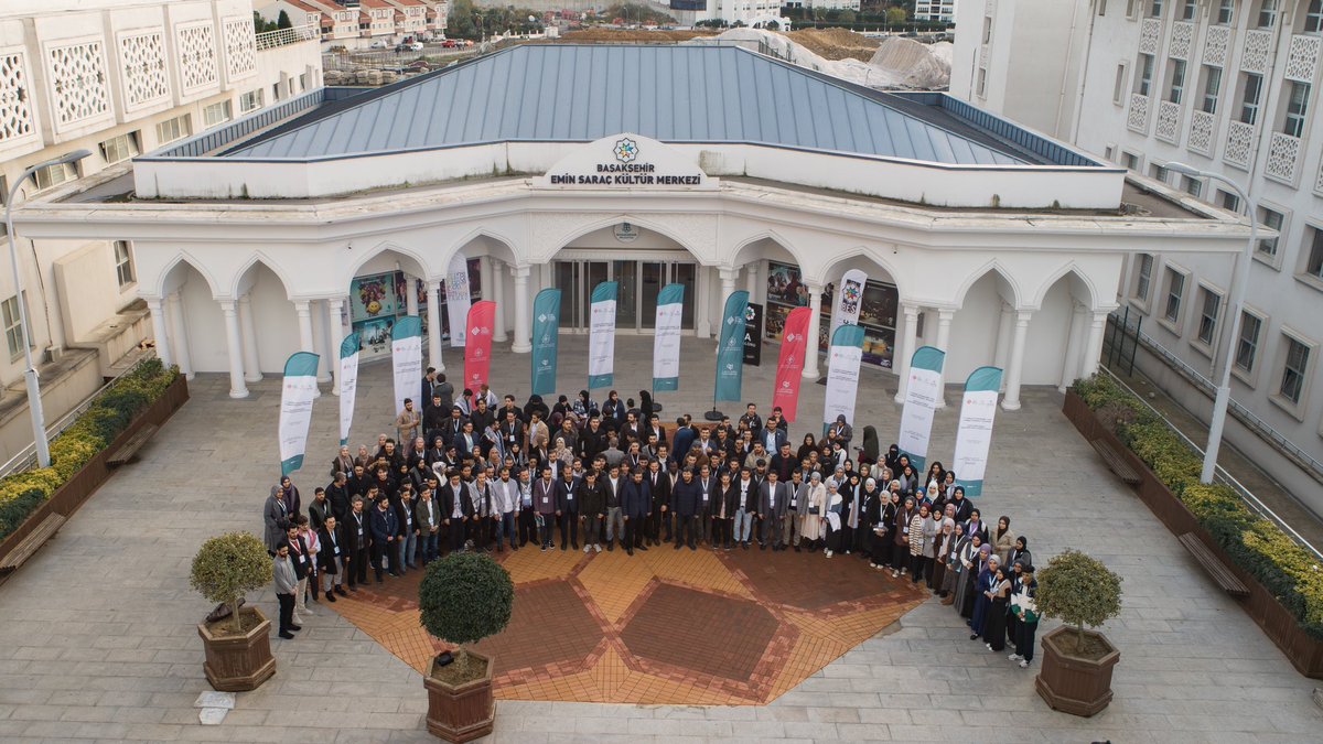 adcfsm's tweet photo. اليوم الثاني من البطولة يختتم الجولات الإقصائية، والفائزون يحجزون مقاعدهم في نصف النهائي بشقّ الأنفس.

حظاً أوفر للفرق التي غادرتنا اليوم.✌️

غداً مرحلة جديدة ننتظرها بفارغ الصبر! https://t.co/lWBCK8DJXE