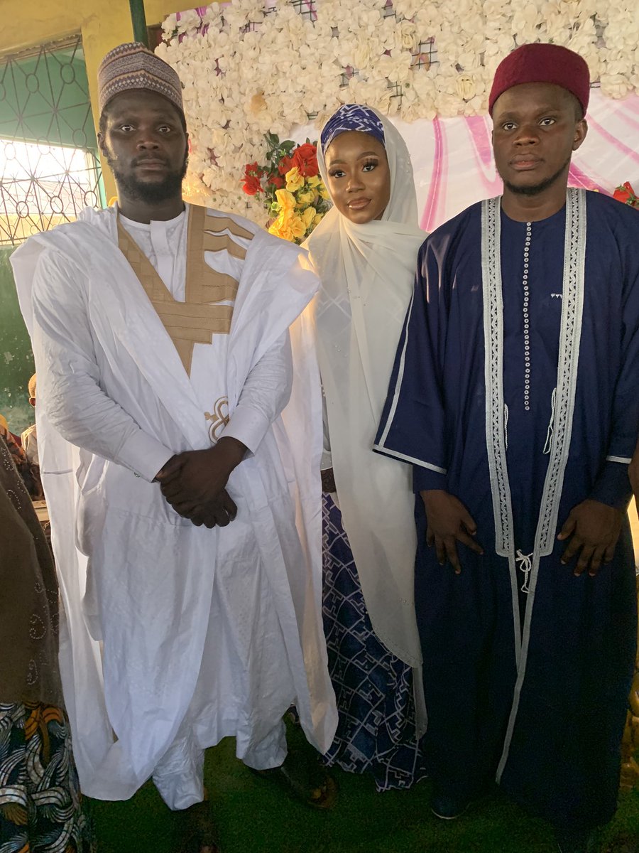 Alhamdulillah, My lil Bro got married this weekend, Allah ya bada zaman lafiya.