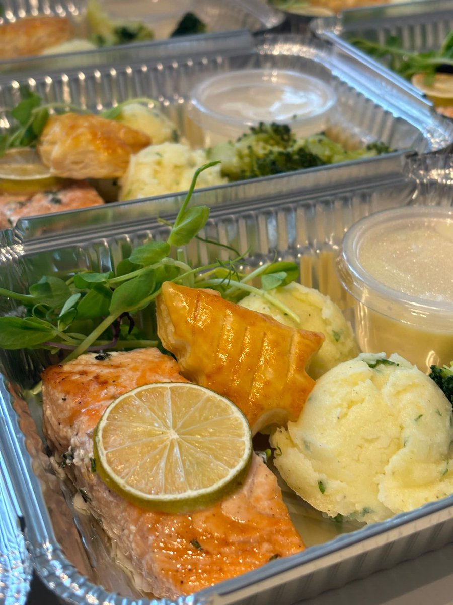 Thank you <a href="/TheRobHarvey_/">Rob Harvey</a>. Another £50 added to the Christmas lunch donation with £500 raised overall. Salmon, mash, veg and chocolate cake on todays menu 🙏