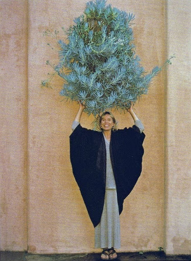 jonimitchell's tweet photo. It’s coming on Christmas 🎄

Photo by Gregory Heisler https://t.co/82tg1tac6g