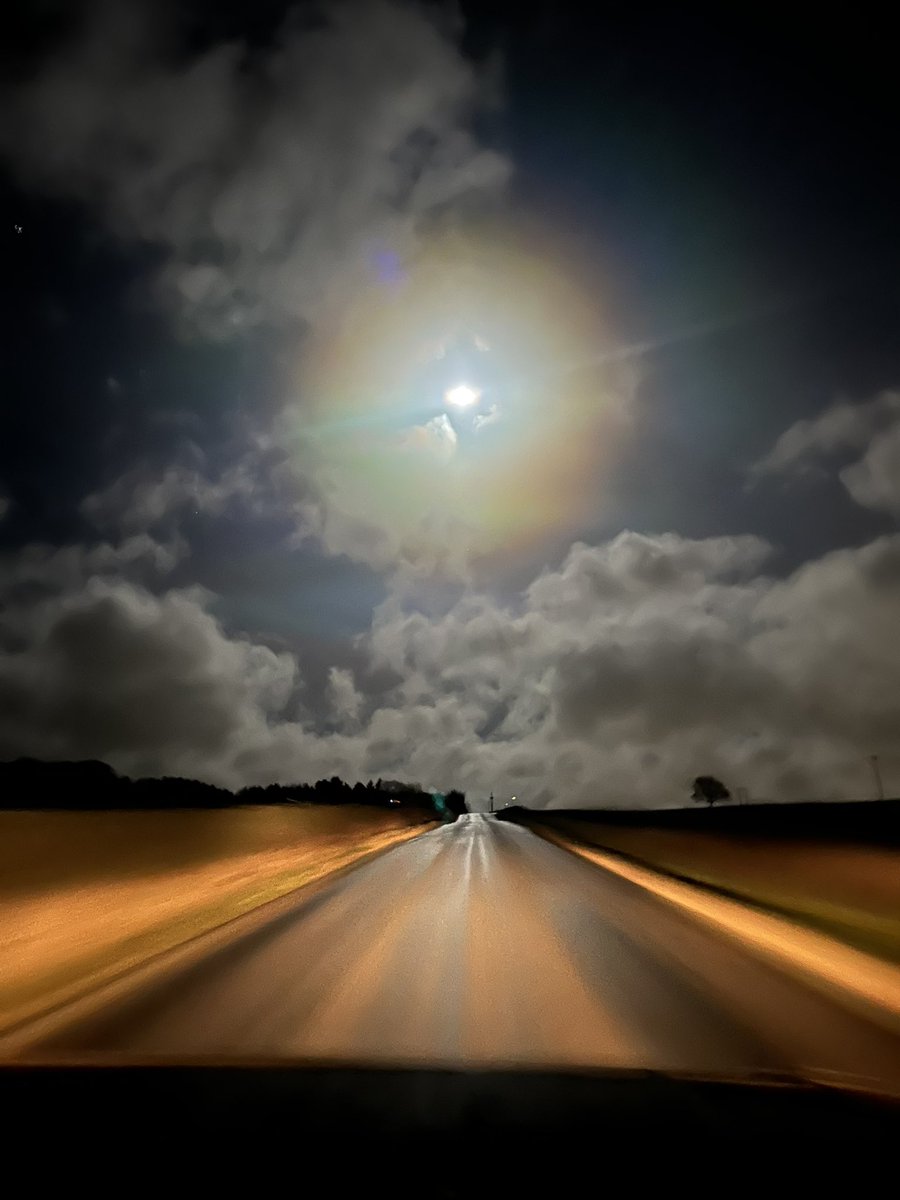 Ross Atkinson tweet media